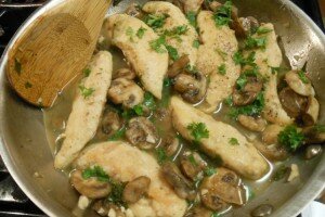 Chicken & Mushrooms in Garlic White Wine Sauce