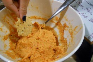 Easy Roasted Pepper & Garlic Hummus